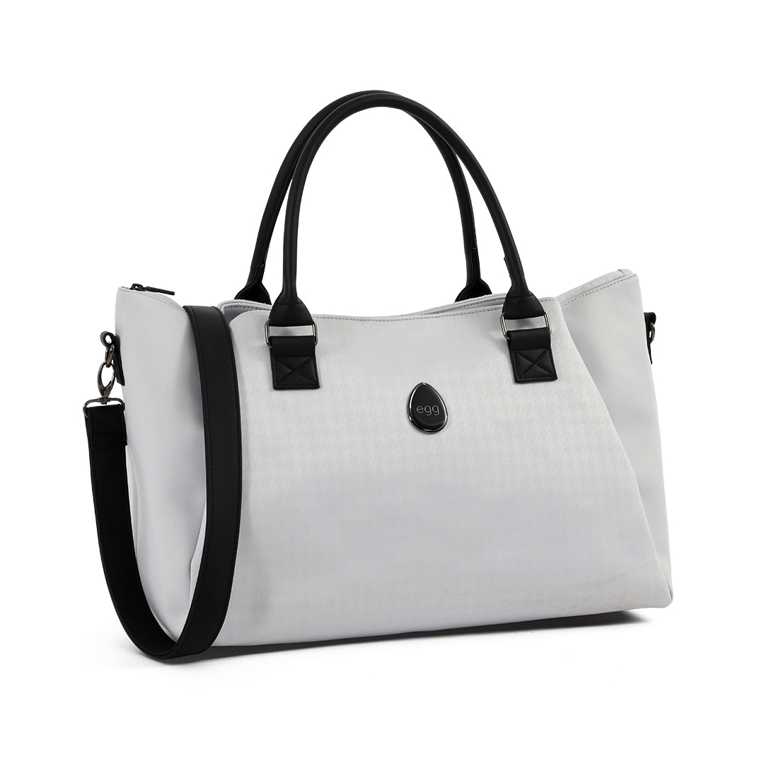 egg® Overnight Bag
