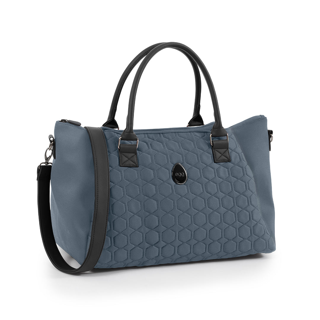 egg® Overnight Bag