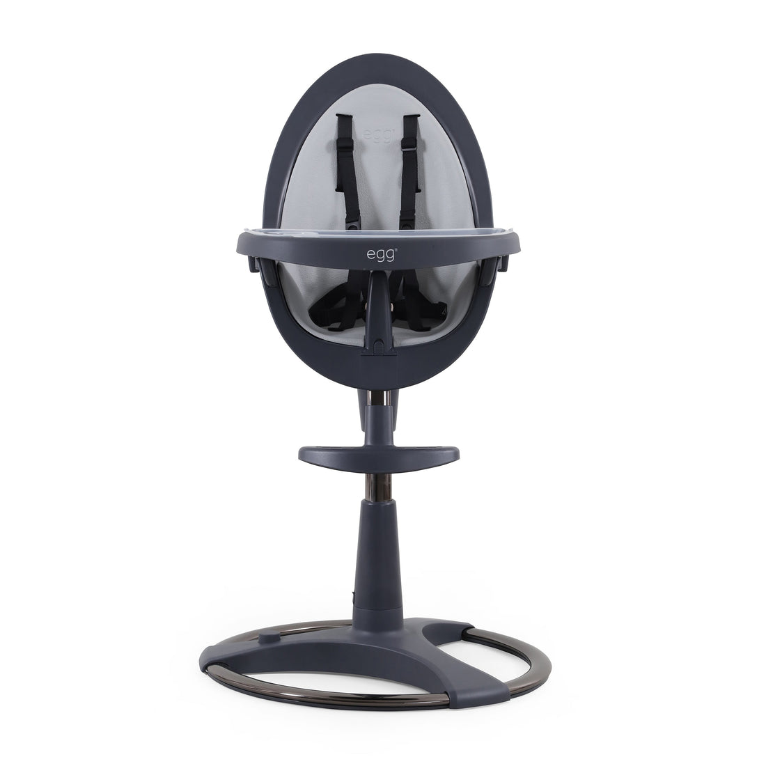 egg® Highchair in grey with a contoured egg-shaped seat, styled in a modern family kitchen